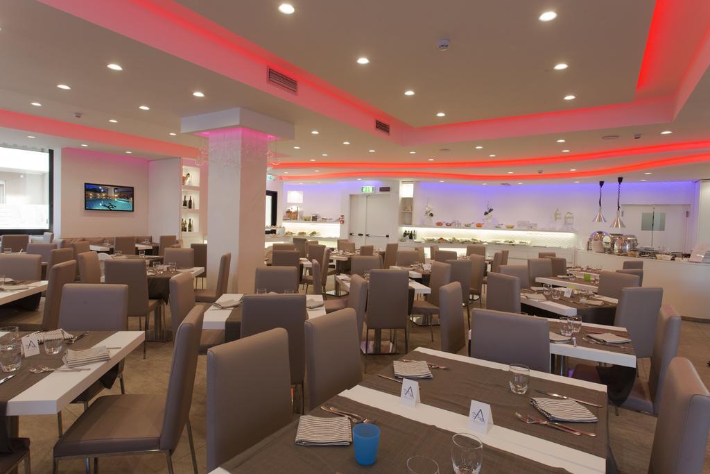 Hotel Ambassador 리치오네 외부 사진