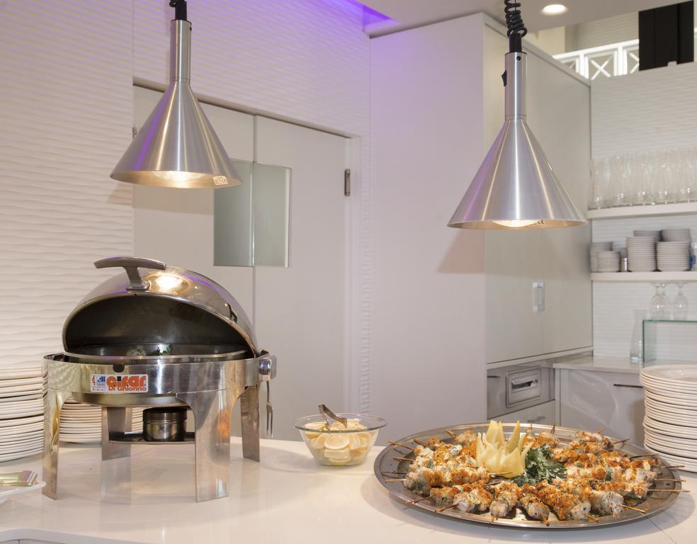 Hotel Ambassador 리치오네 외부 사진