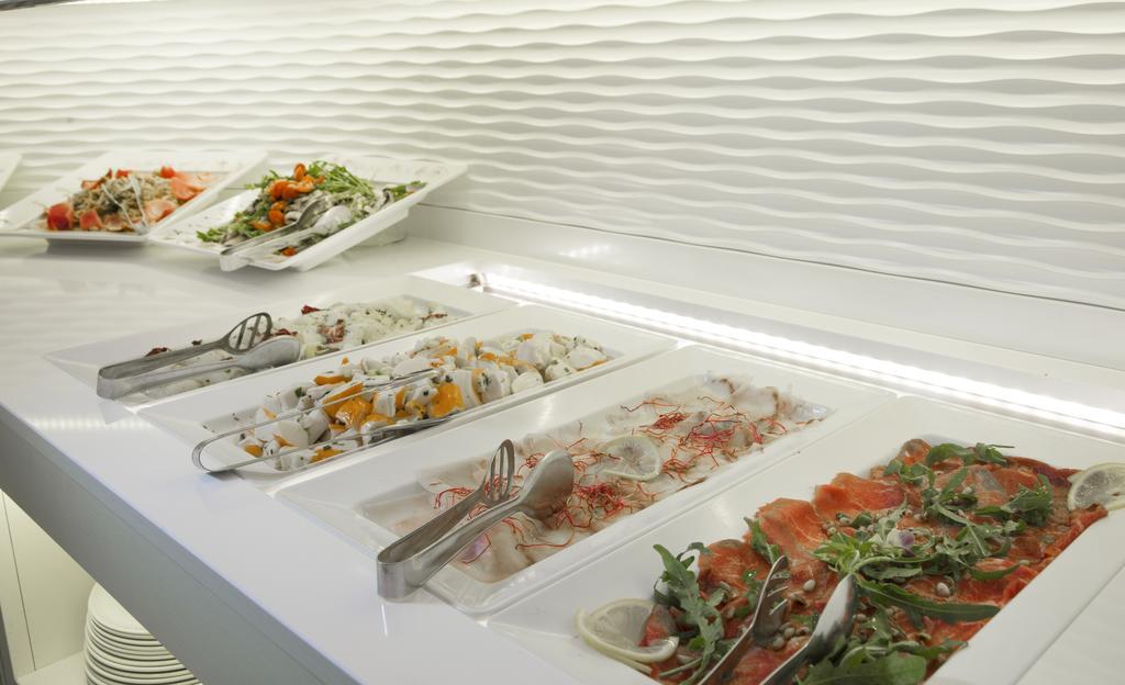 Hotel Ambassador 리치오네 외부 사진